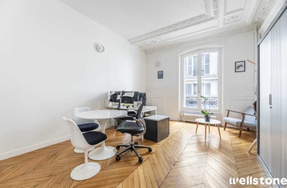 A LOUER Bureaux 243m2 ref 1454077-0L