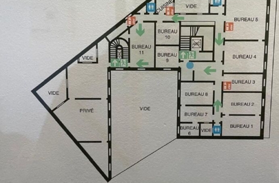 A LOUER Bureaux 258m2 ref 2189399-0L