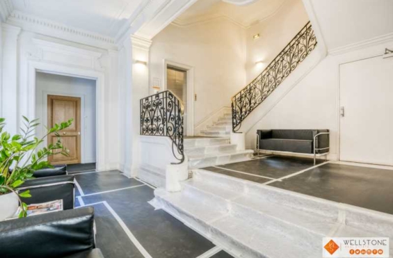 A LOUER Bureaux 265m2 ref 1230329-0L