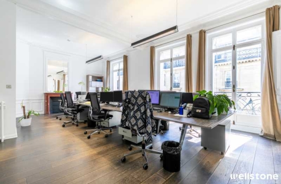 A LOUER Bureaux 294m2 ref 1462070-0L