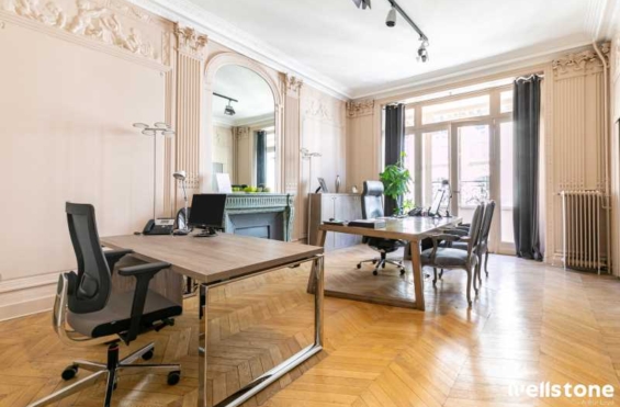 A LOUER Bureaux 294m2 ref 1462070-0L