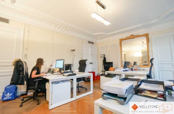 A LOUER Bureaux 305m2 ref 1118882-0L