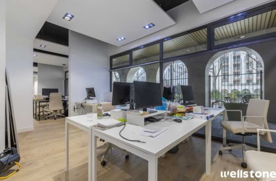 A LOUER Bureaux 311m2 ref 1454197-0L