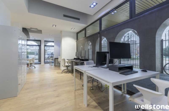 A LOUER Bureaux 311m2 ref 1454197-0L