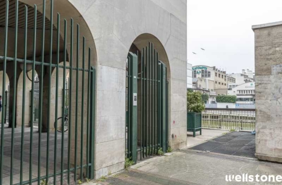 A LOUER Bureaux 311m2 ref 1454197-0L