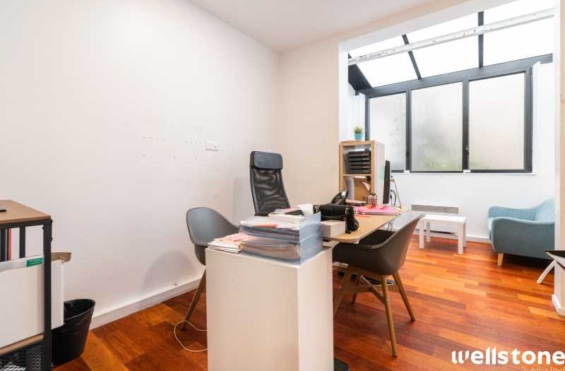 A LOUER Bureaux 321m2 ref 1755596-0L
