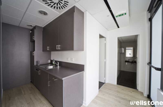 A LOUER Bureaux 328m2 ref 1224536-0L