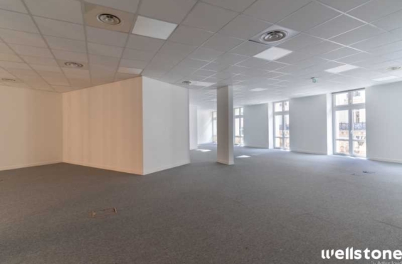 A LOUER Bureaux 3382m2 ref 1106166-,-0L