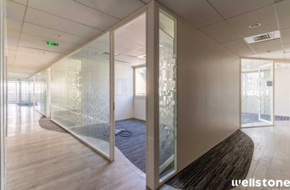 A LOUER Bureaux 3382m2 ref 1106166-,-0L