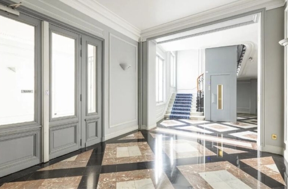 A LOUER Bureaux 180m2 ref 2145984-0L