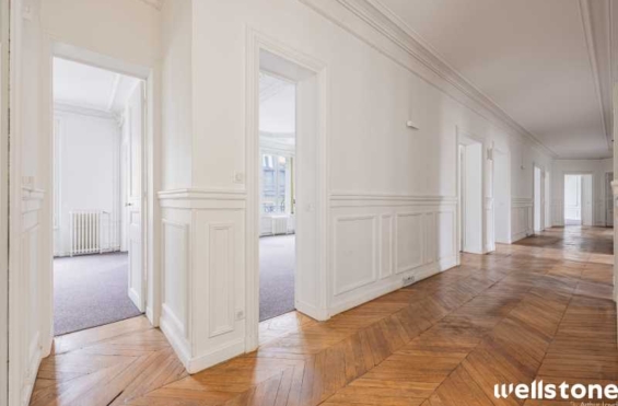 A LOUER Bureaux 350m2 ref 1454021-0L