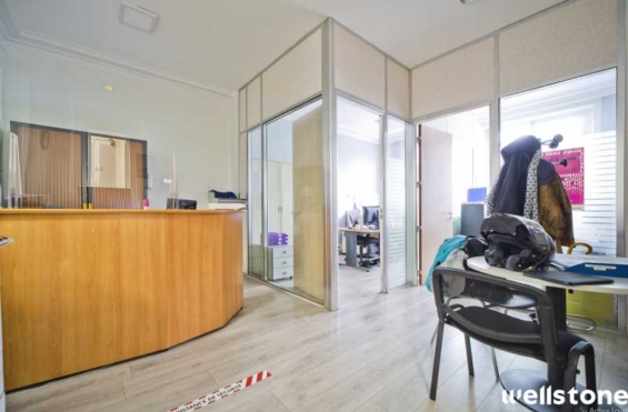 A LOUER Bureaux 366m2 ref 1462127-0L