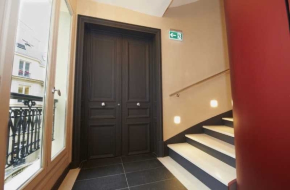 A LOUER Bureaux 384m2 ref 1462144-0L