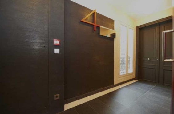 A LOUER Bureaux 384m2 ref 1462144-0L