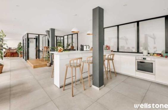 A LOUER Bureaux 389m2 ref 1454003-0L
