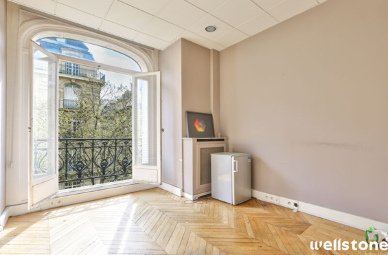 A LOUER Bureaux 389m2 ref 2154941-0L
