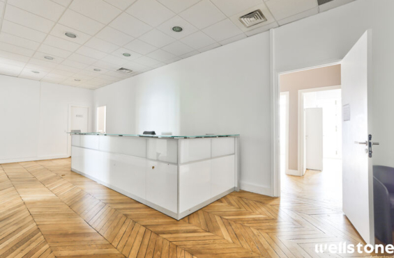 A LOUER Bureaux 389m2 ref 2154941-0L