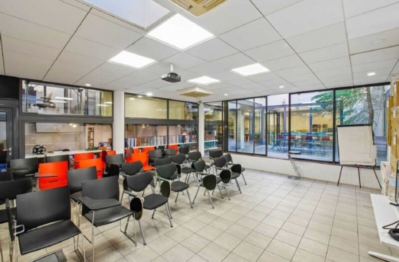 A LOUER Bureaux 420m2 ref 2179664-0L