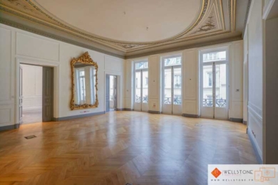 A LOUER Bureaux 443m2 ref 1223533-0L