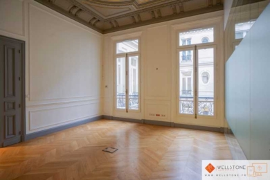 A LOUER Bureaux 443m2 ref 1223533-0L