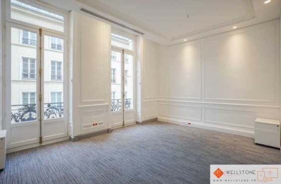 A LOUER Bureaux 443m2 ref 1223533-0L