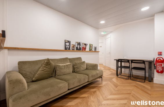 A LOUER Bureaux 447m2 ref 1462119-0L