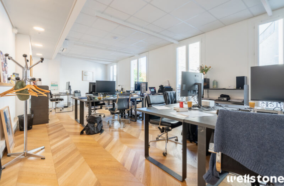 A LOUER Bureaux 447m2 ref 1462119-0L