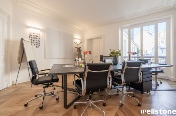 A LOUER Bureaux 447m2 ref 1462119-0L