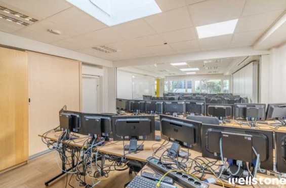 A LOUER Bureaux 470m2 ref 1454204-0L
