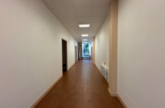 A LOUER Bureaux 500m2 ref 2205371-0L
