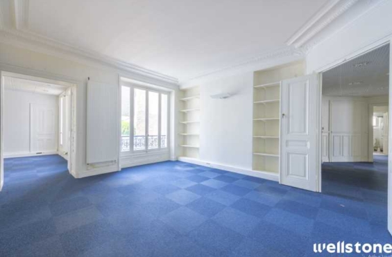 A LOUER Bureaux 587m2 ref 1223521-0L