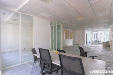 A LOUER Bureaux 606m2 ref 1223569-0L