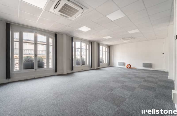 A LOUER Bureaux 655m2 ref 1462067-0L