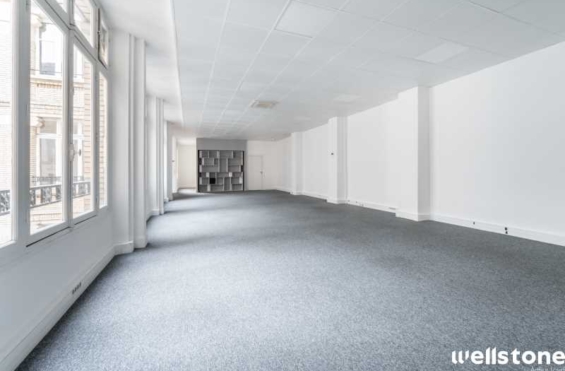 A LOUER Bureaux 655m2 ref 1462067-0L