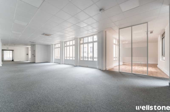 A LOUER Bureaux 655m2 ref 1462067-0L