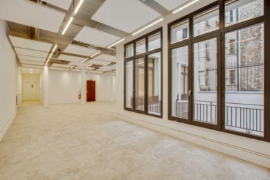 A LOUER Bureaux 679m2 ref 1223559-0L