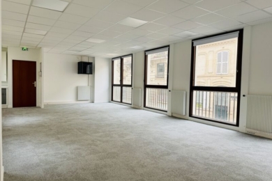 A LOUER Bureaux 67m2 ref 2156355-0L
