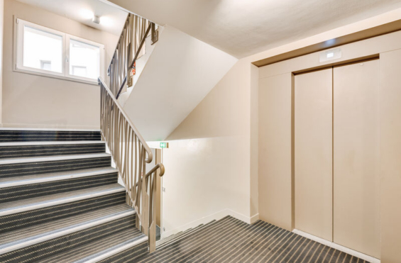A LOUER Bureaux 67m2 ref 2156355-0L
