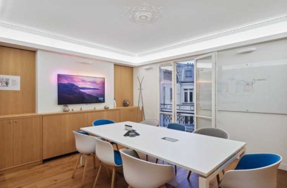 A LOUER Bureaux 721m2 ref 1462149-0L