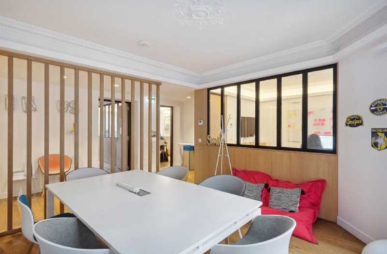 A LOUER Bureaux 721m2 ref 1462149-0L