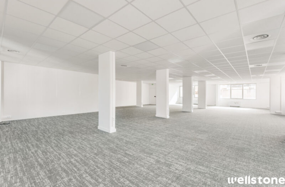 A LOUER Bureaux 737m2 ref 2141797-0L