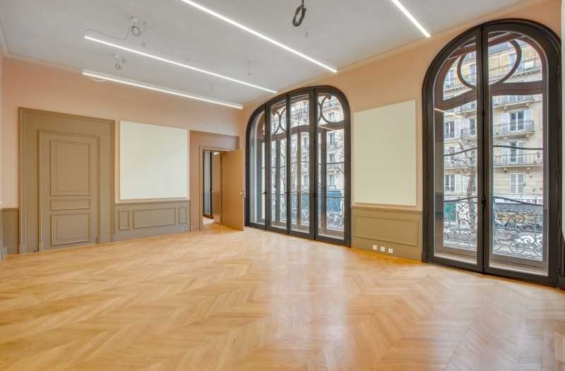 A LOUER Bureaux 872m2 ref 1134885-0L