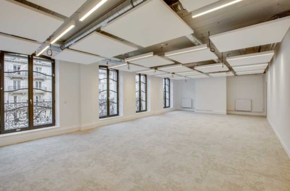 A LOUER Bureaux 872m2 ref 1134885-0L