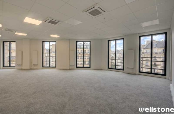 A LOUER Bureaux 928m2 ref 1462089-0L