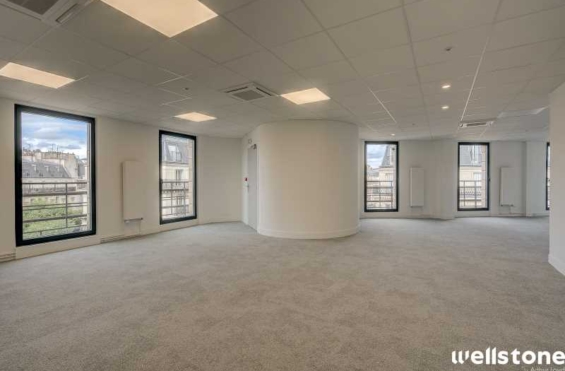 A LOUER Bureaux 928m2 ref 1462089-0L