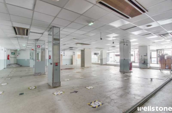 A LOUER Bureaux et Locaux commerciaux 635m2 ref 1454198-0L