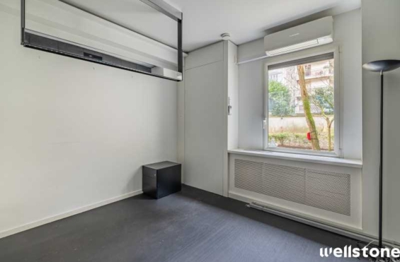 A LOUER Bureaux et Locaux professionnels 135m2 ref 1365156-0L