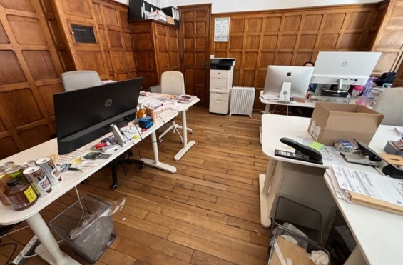 A LOUER Locaux commerciaux 170m2 ref 2181318-0L