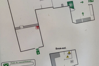 A LOUER Locaux commerciaux 170m2 ref 2181318-0L