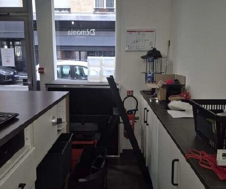 A LOUER Locaux commerciaux 291m2 ref 2156921-0L